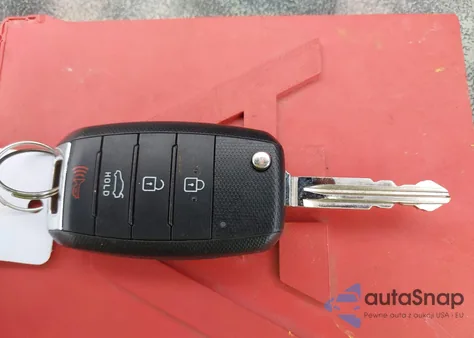 2017 Kia Forte Lx z USA, uszkodzony, nr VIN 3KPFK4A71HE119928